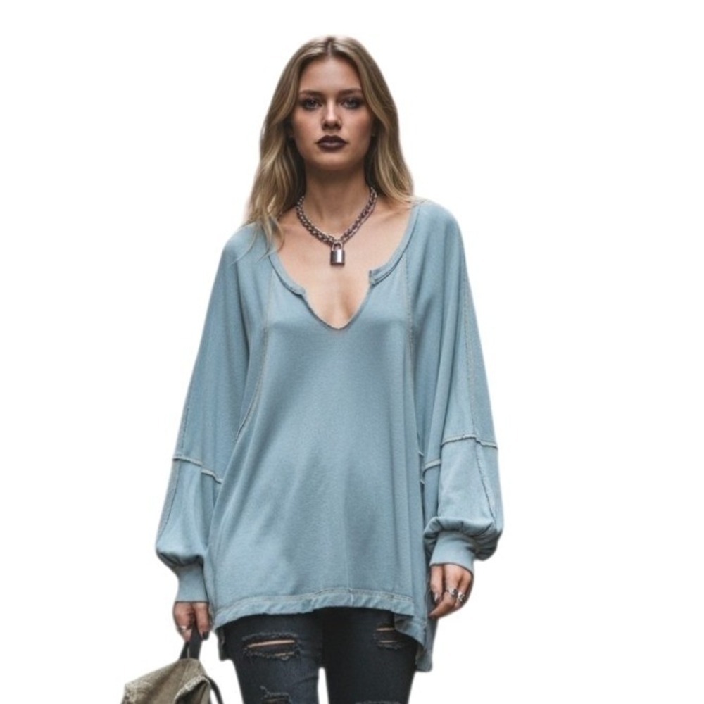Casual Oversized V-Neck Sweatshirt - Light Blue